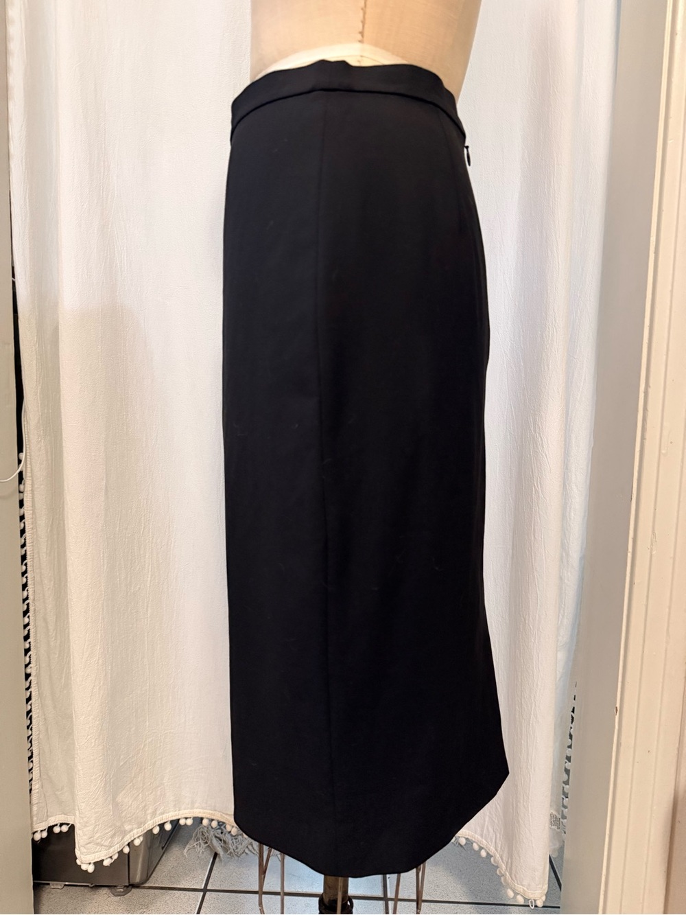 Theory, Classic Pencil Skirt, sz 4 - Picture 2 of 9